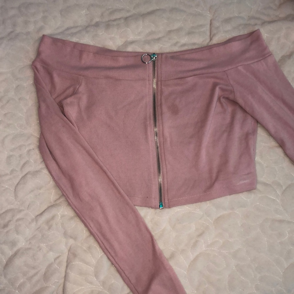 Long sleeve crop top